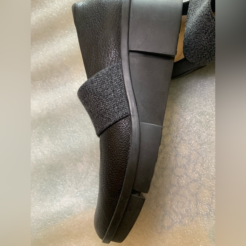 New without tag Clarks Women's Black and Gray Wedged heel Shoes